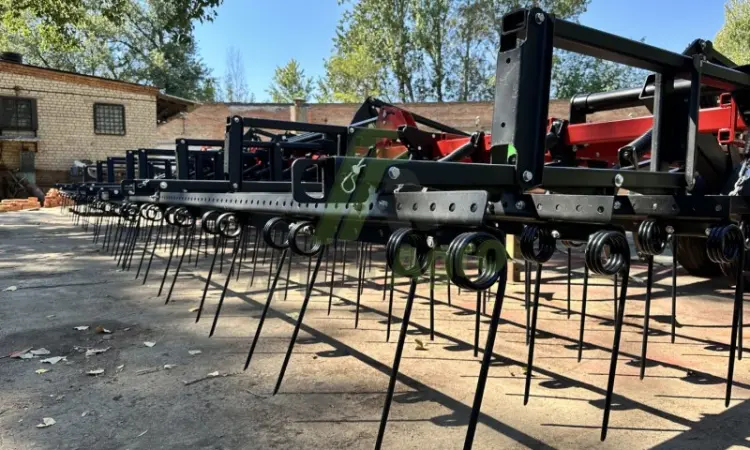 Культиватор Case IH Tiger-Mate 2 шириною 11 метрів - фото № 4