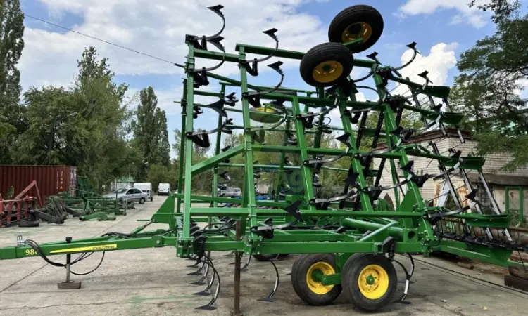 Культиватор John Deere 980 шириною 11 метрів - фото № 11
