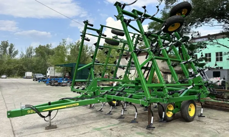 Культиватор John Deere 980 шириною 11 метрів - фото № 12