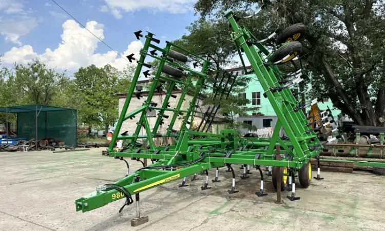 Культиватор John Deere 980 шириною 11 метрів - фото № 13