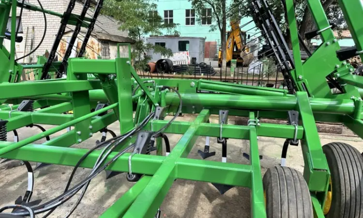 Культиватор John Deere 980 шириною 11 метрів - фото № 15