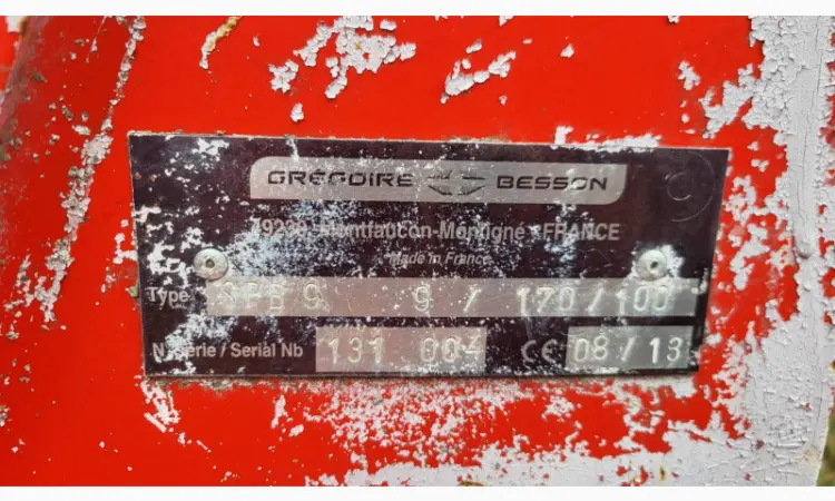 Плуг оборотний Gregoire-Besson SPB 9 - фото № 3