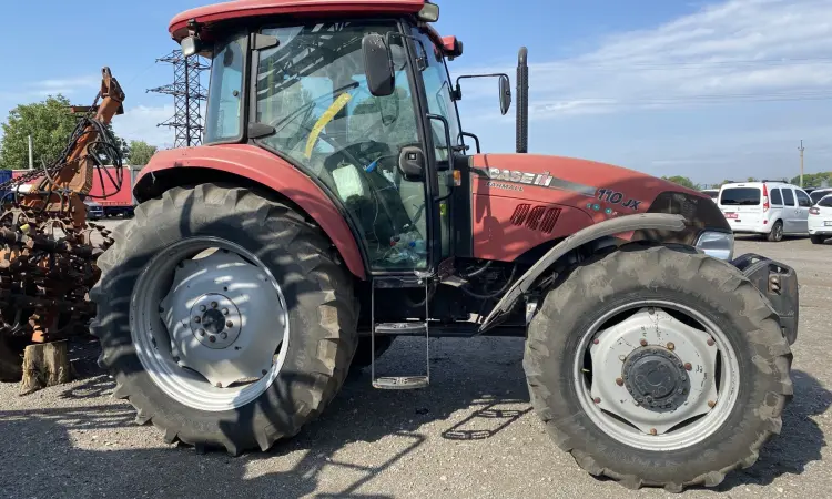 Трактор Case IH  110 JX - фото № 1