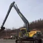Гусеничный экскаватор Volvo EC240BLR - фото № 1