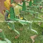 Из США - пропашной культиватор John Deere 825 /8 рядный - фото № 4
