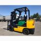 Вилочный автопогрузчик Komatsu грузоподъёмностью 2 тонны с мачтой триплекс - фото № 3