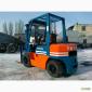 Бензиновый погрузчик Toyota 44-5FG25 на 2.5 тонны - фото № 4