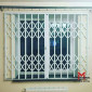 Раздвижные решётки Prof на окно с ажурным рисунком - фото № 1