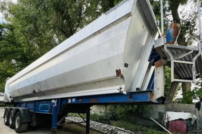 Напівпричіп самоскид Kelberg Uoplyst щебневоз лодочка Свіжий- фото № 3