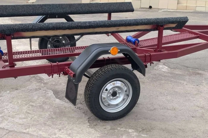 Новй легковой прицеп Лев под Катер- фото № 4