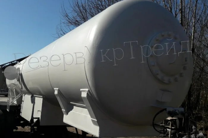 Купить полуприцеп цистерну- фото № 2
