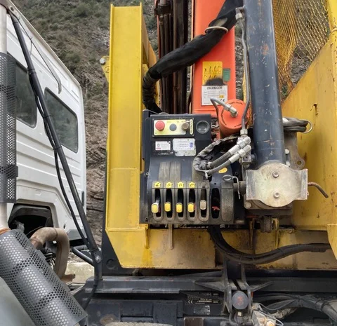Самосвал кран Mercedes ATEGO 1828 amp + передній сніговідвал 19т. 4х4- фото № 6