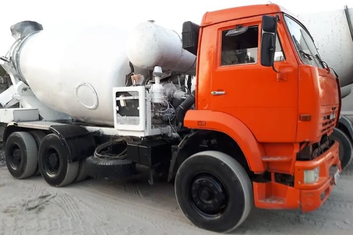 Кожух двигателя на миксер -камаз- фото № 1