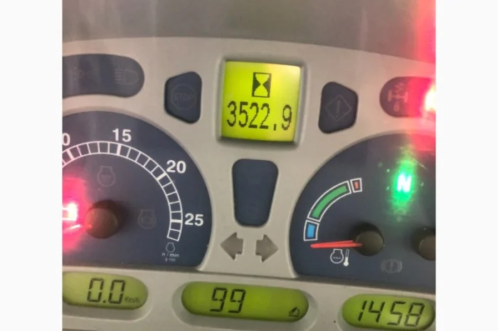 Трактор 220 к.с. New Holland T7060- фото № 8