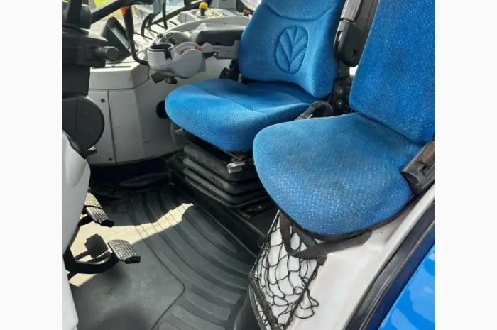 New Holland T7060 трактор колісний- фото № 6
