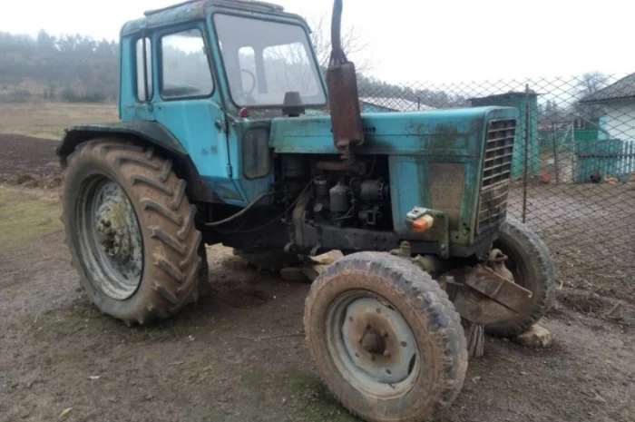 Трактор МТЗ-80 з навісним обладнанням- фото № 1