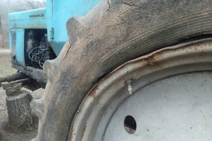 Трактор МТЗ-80 з навісним обладнанням- фото № 12