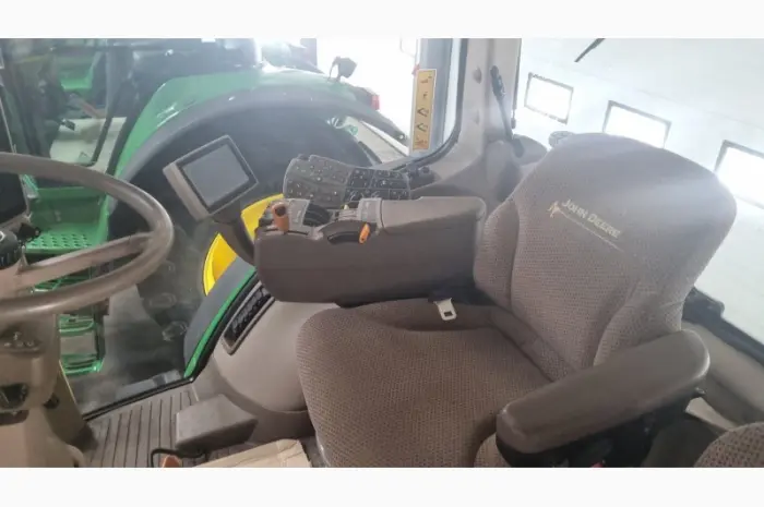 Трактор John Deere 8310R- фото № 5