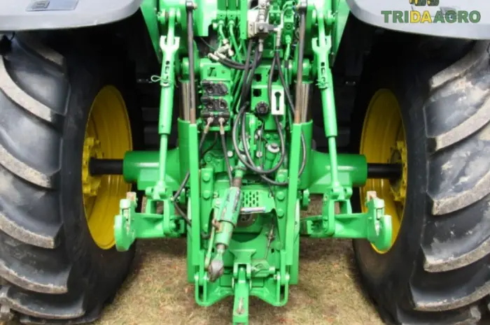 Трактор John Deere 7820 (2005)- фото № 14