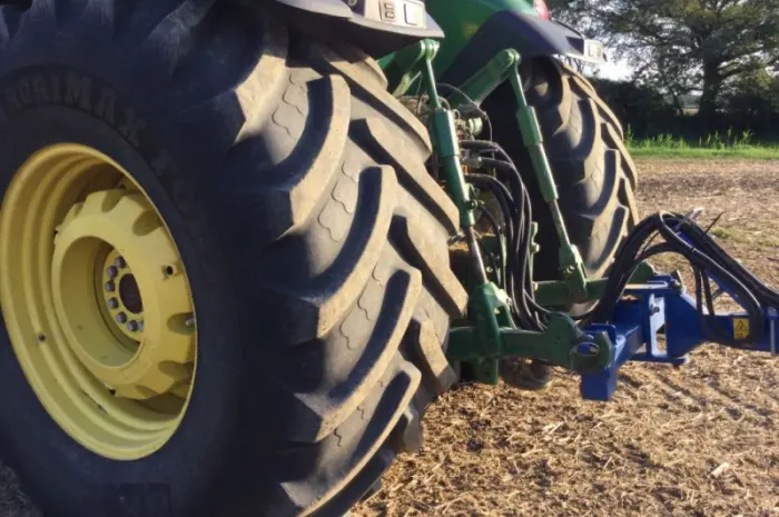 John Deere 8335R- фото № 12