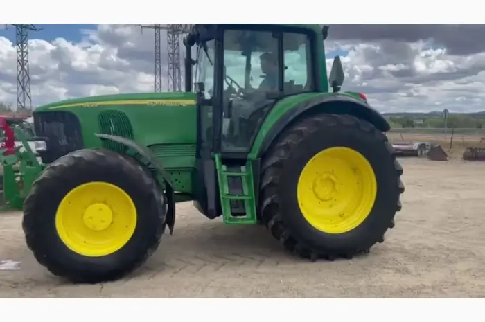 Трактор John Deere 6920 (2005)- фото № 1