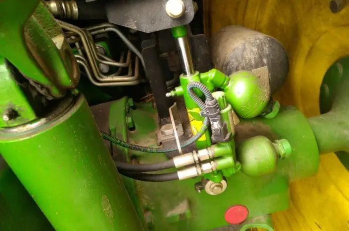 Трактор колісний John Deere 6170R- фото № 4