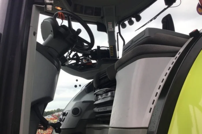 Трактор Claas Axion 940 C-MATIC- фото № 2