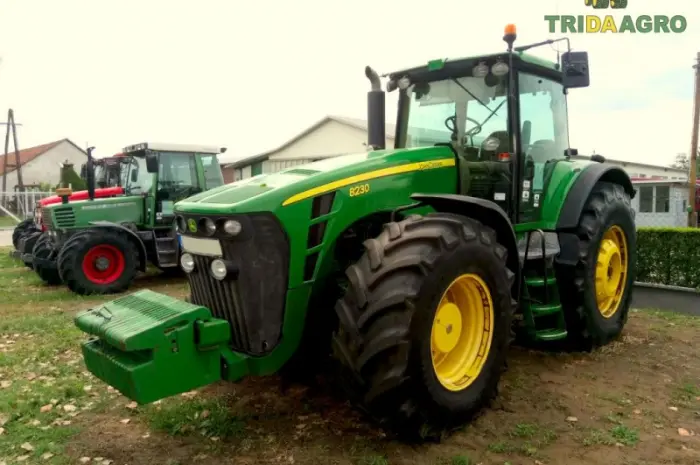 Трактор john deere 8230 (2007)- фото № 1