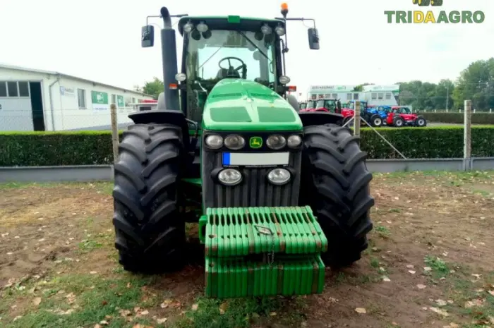Трактор john deere 8230 (2007)- фото № 3