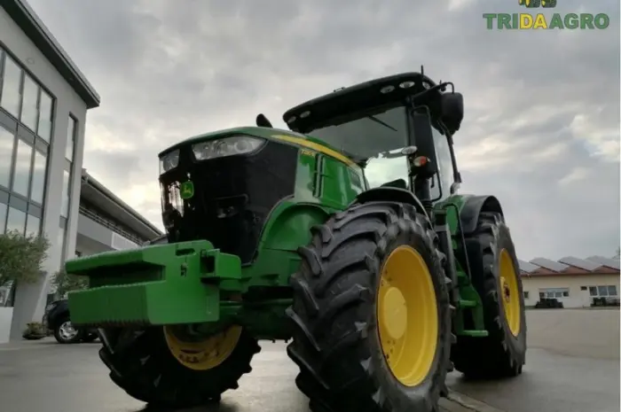 Трактор john deere 7230 r (2011)- фото № 1