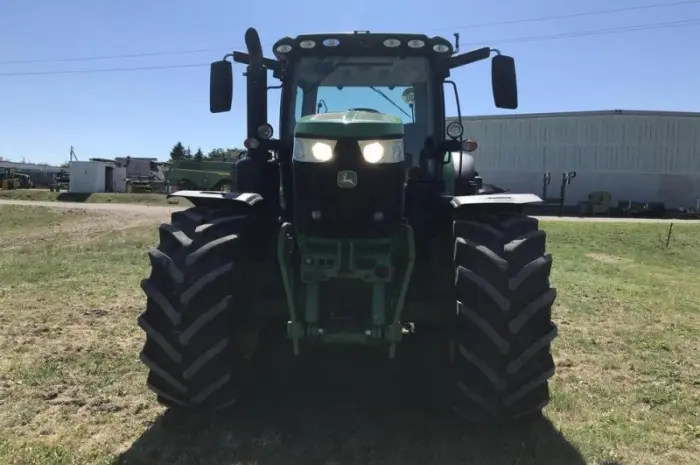 Трактор 6215 R John Deere- фото № 3