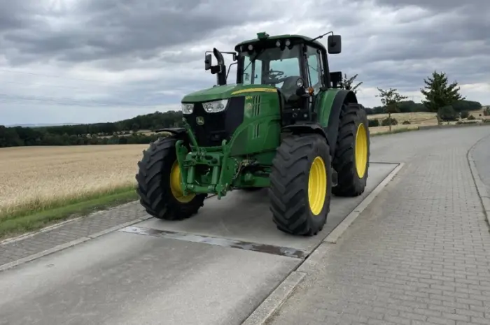 Трактор John Deere 6170M- фото № 2