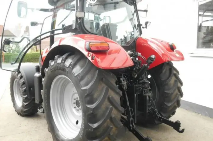 Трактор Case IH Maxxum 140- фото № 2