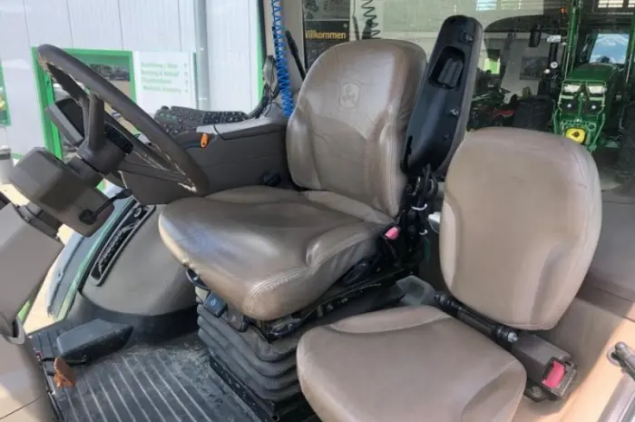 Трактор John Deere 8345R- фото № 5