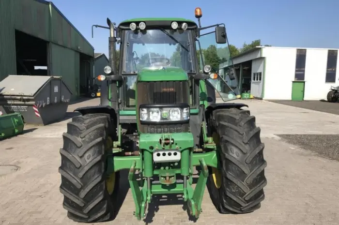 Трактор John Deere 6630 Premium- фото № 3
