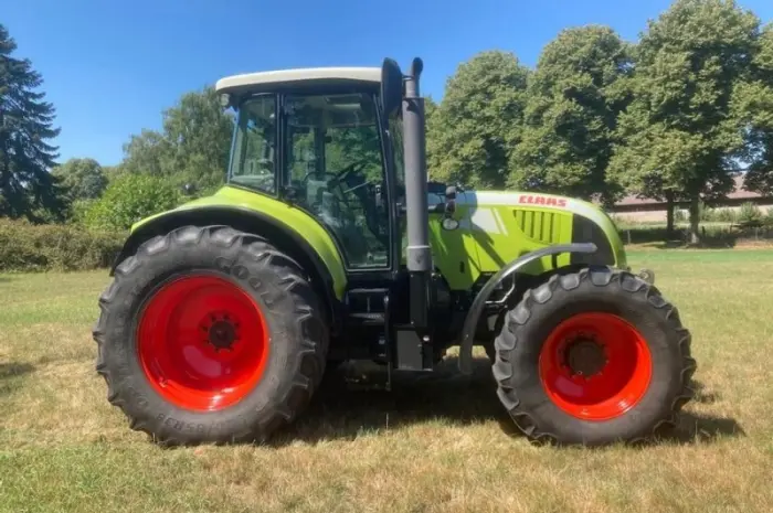 Трактор Claas Arion 640- фото № 1