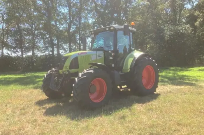 Трактор Claas Arion 640- фото № 2