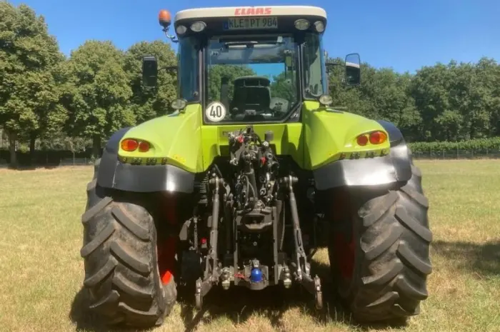 Трактор Claas Arion 640- фото № 3