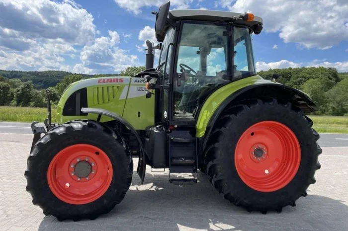 Трактор Claas ARION 530 CIS- фото № 1