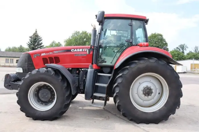 Трактор Case IH MAGNUM 280 (2012)- фото № 1