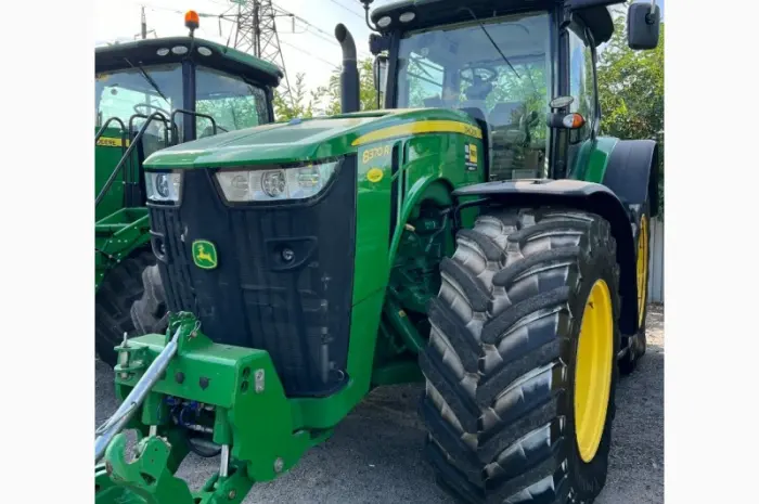 Трактор John Deere 8370R- фото № 3