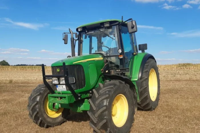 Трактор John Deere 6220 SE- фото № 2