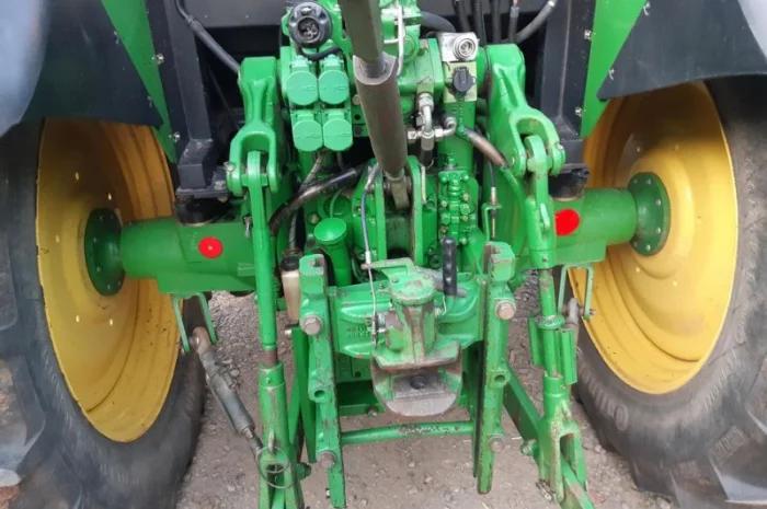 Трактор John Deere 6220 SE- фото № 6