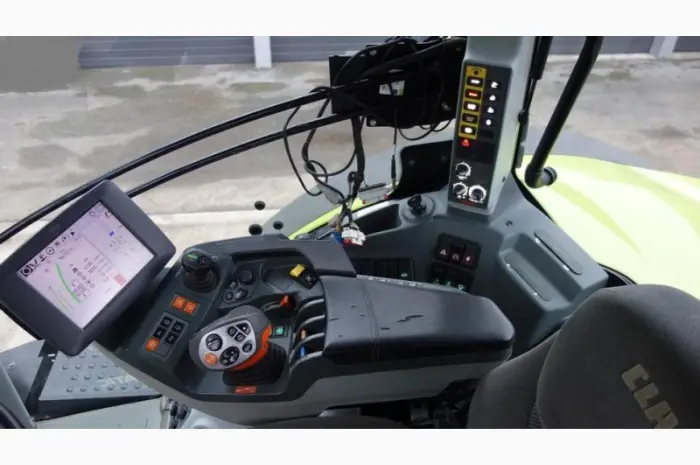 Трактор Claas Axion 810 Cmatic- фото № 8