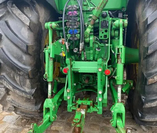 Трактор John Deere 8335R- фото № 8