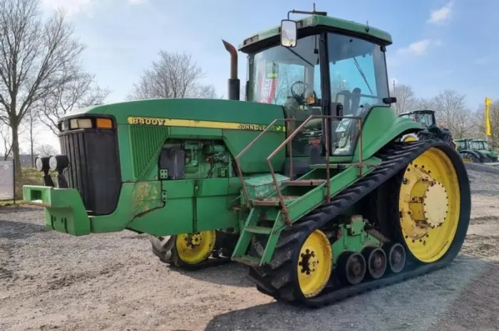 Трактор John Deere 8400T- фото № 1