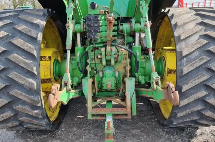 Трактор John Deere 8400T- фото № 5
