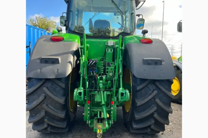 Трактор колісний John Deere 7230R- фото № 3