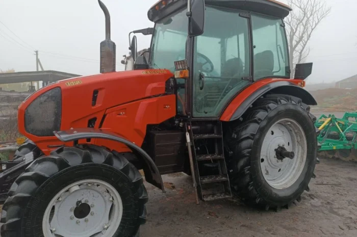 Трактор МТЗ 1523- фото № 1