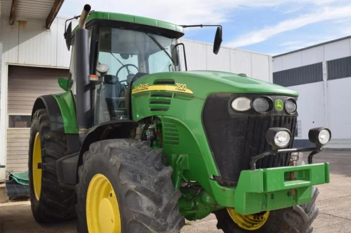 Трактор колісний John Deere 7820- фото № 2